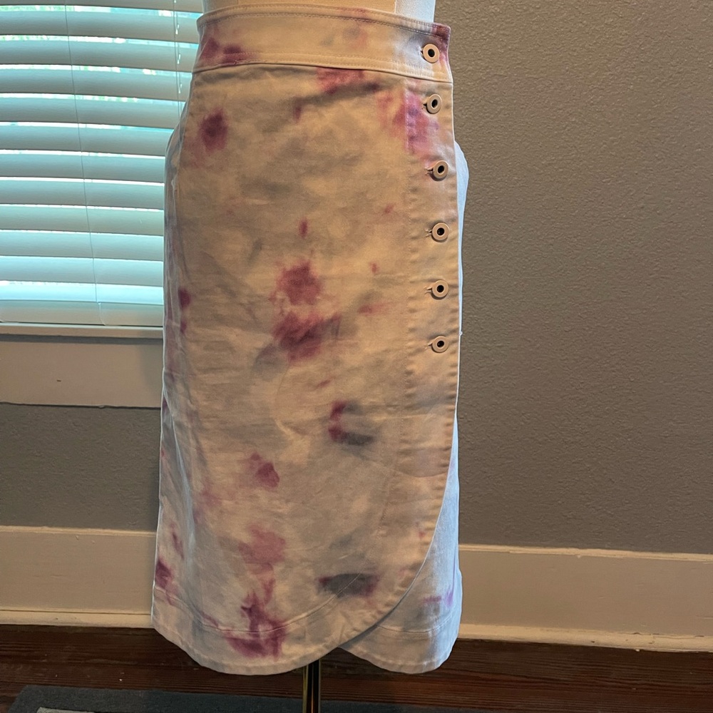 byAnthropologie Kimmie Tie-Dye Tulip Midi Skirt
